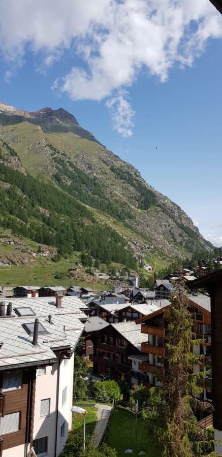 Haus Les Melezes C Apartment Zermatt Exterior photo
